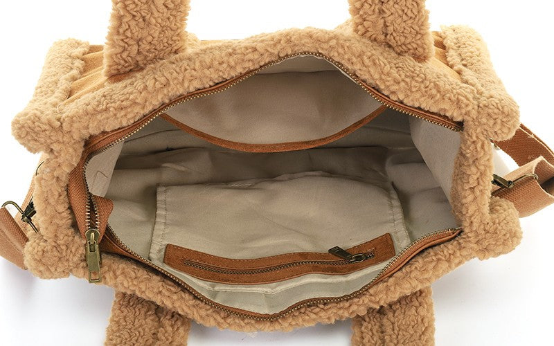 Camel shopper Lech