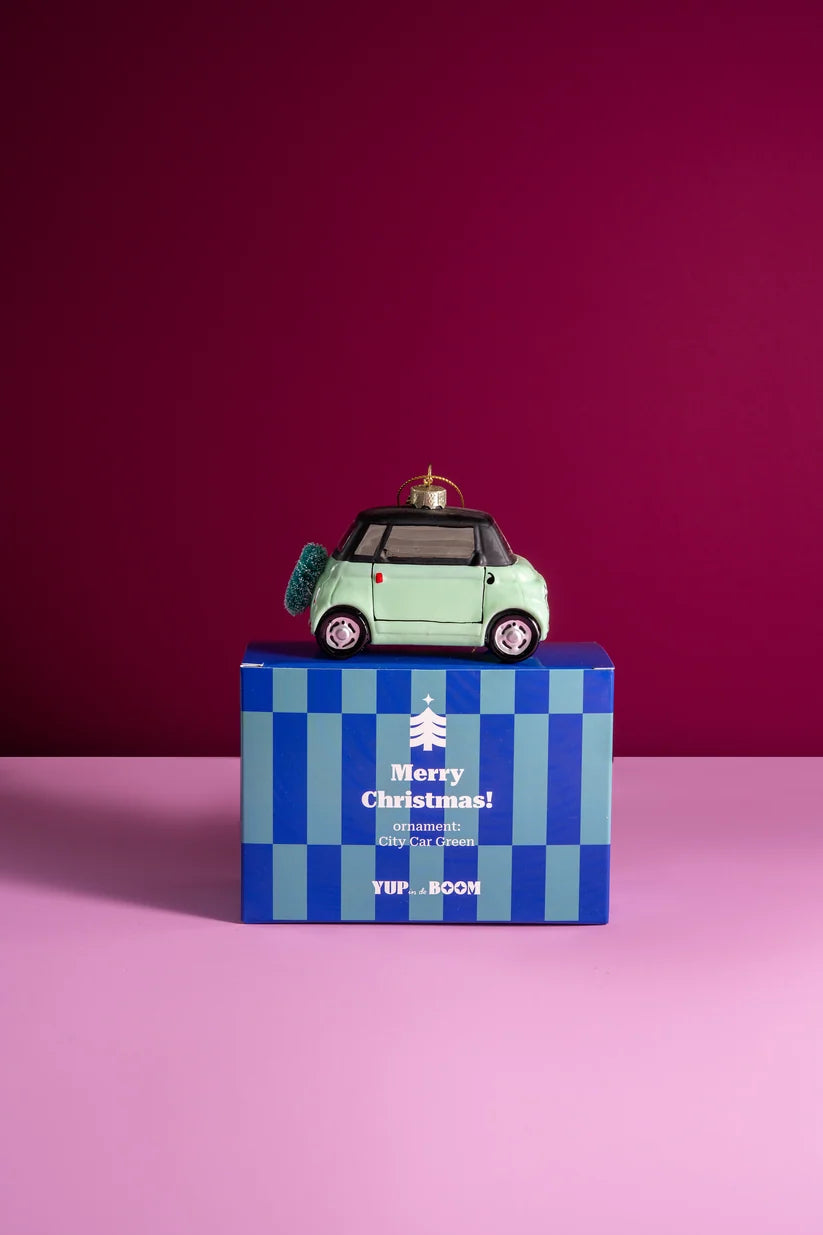 Kerstornament Stadsauto Met Kerstkrans