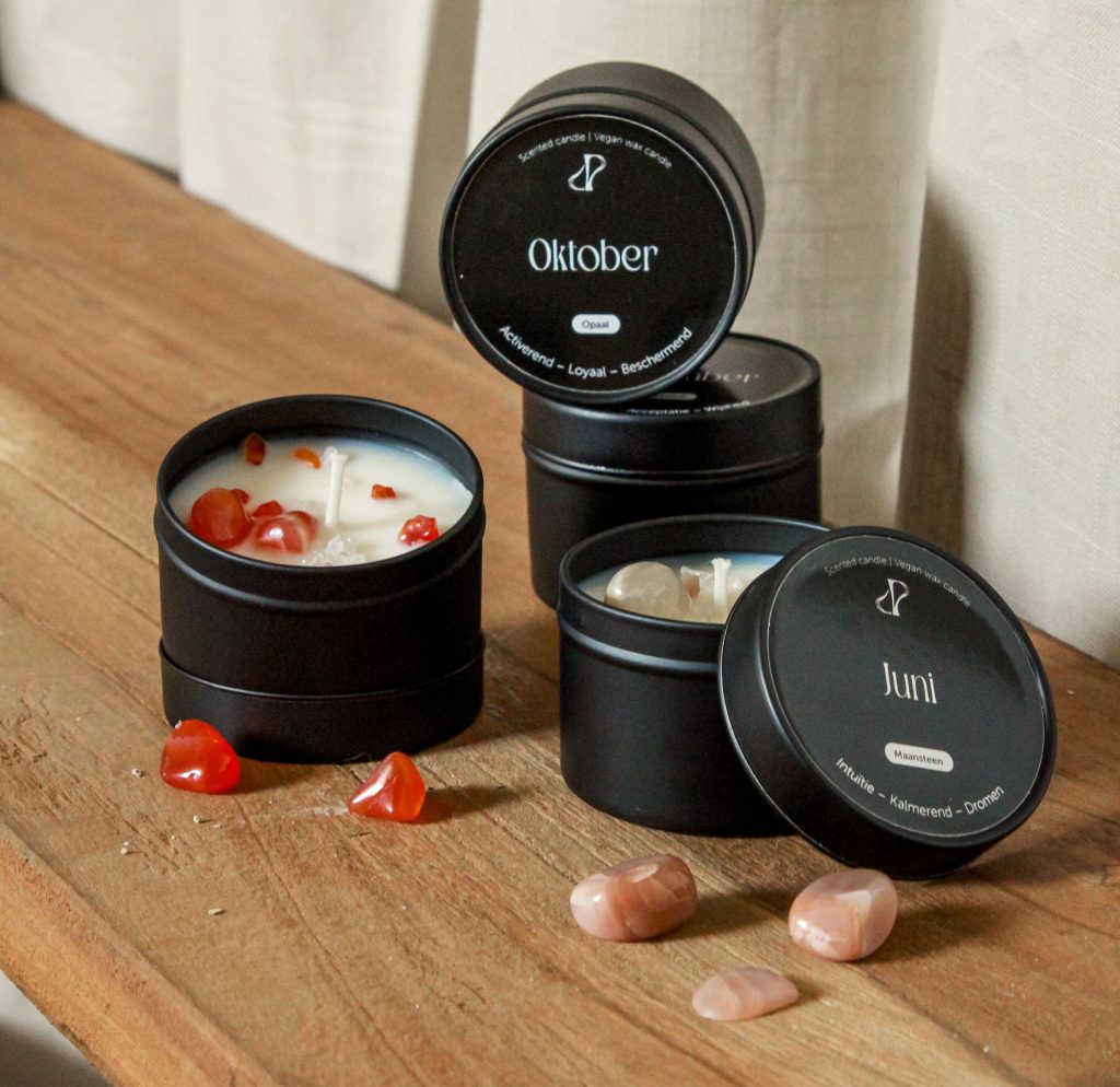 Blikje: Januari Granaat