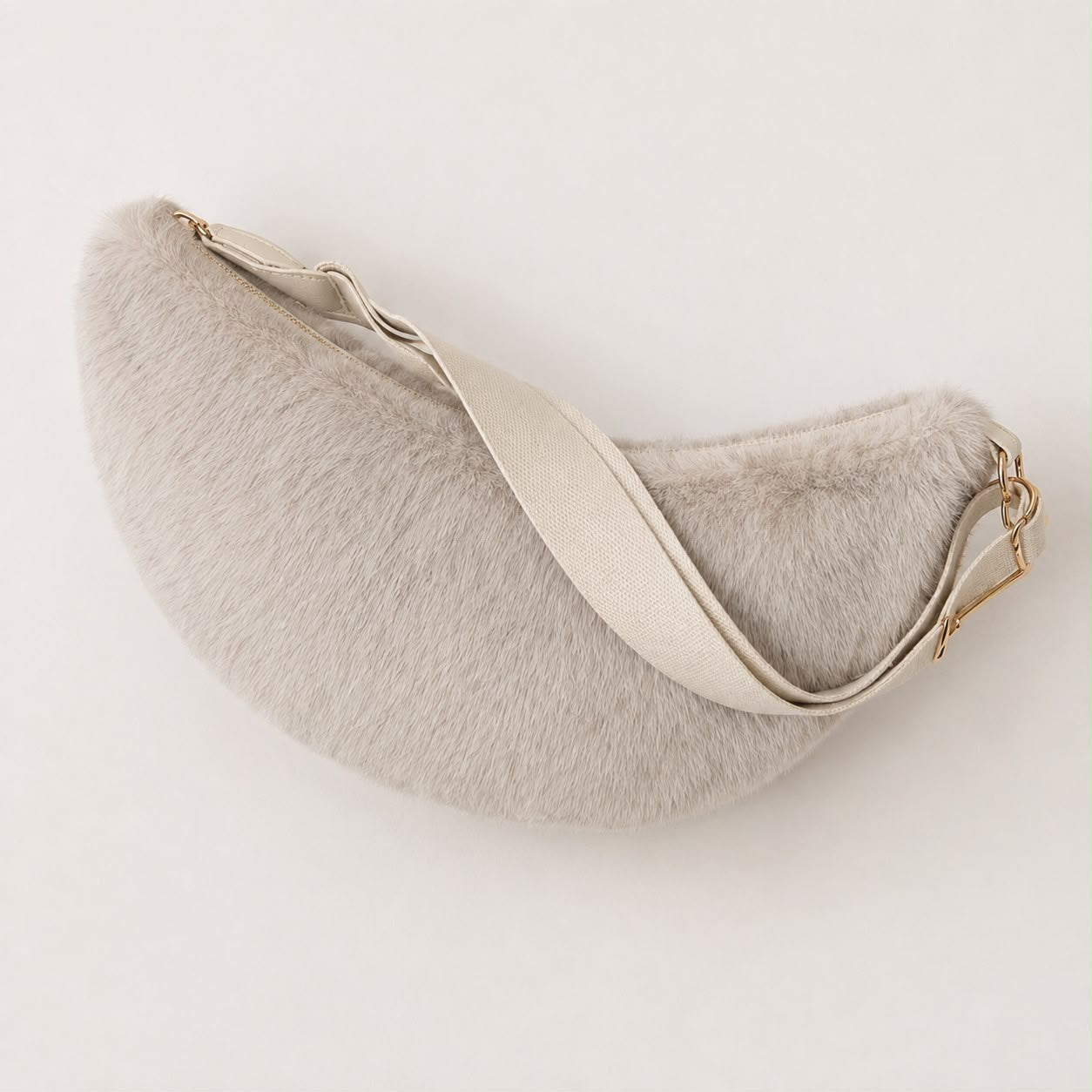 Fluffy Moon Bag - beige