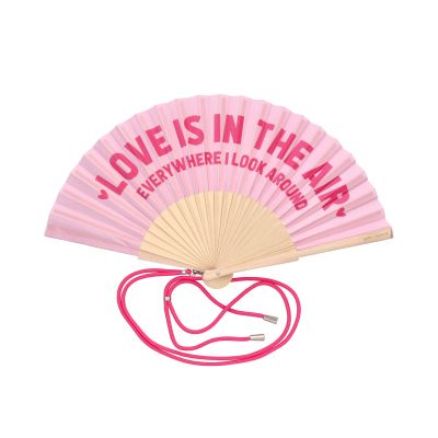 Waaier Love Is In The Air