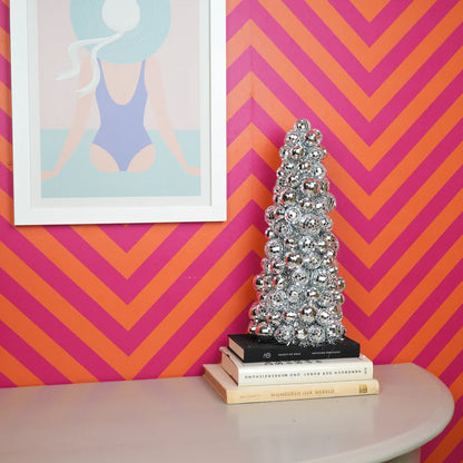 Kerst Decoratie - Discobalballen Kerstboom - Kunststof - Zilver - 20x19x42 cm