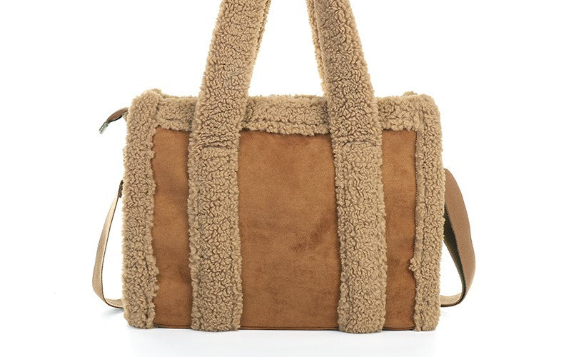 Camel shopper Lech