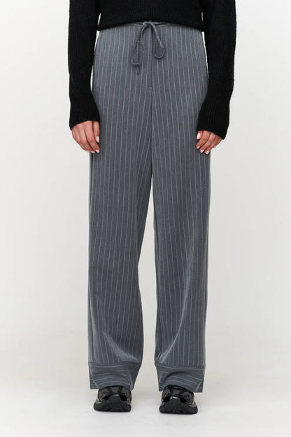 24C Krijtstreep Broek - grijs