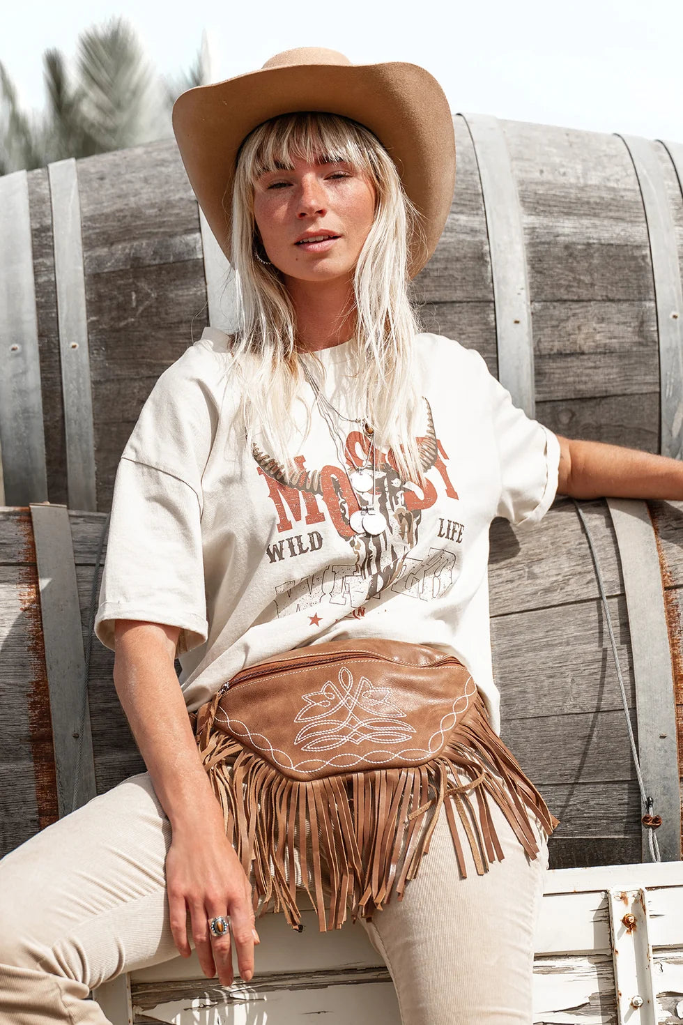Serena Artwork Tshirt - beige