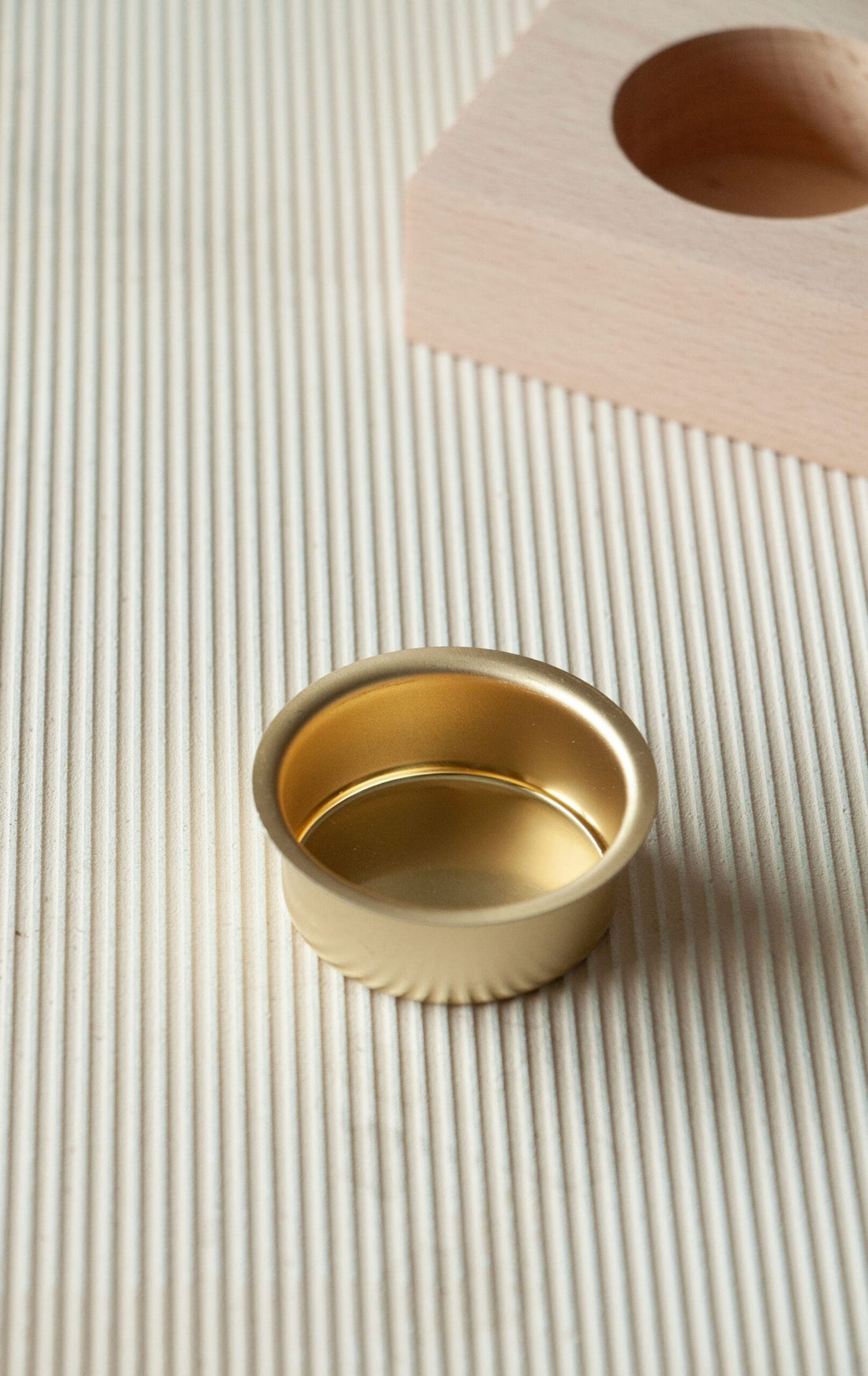 Hold it Theelichthouder - goud