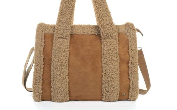 Camel shopper Lech