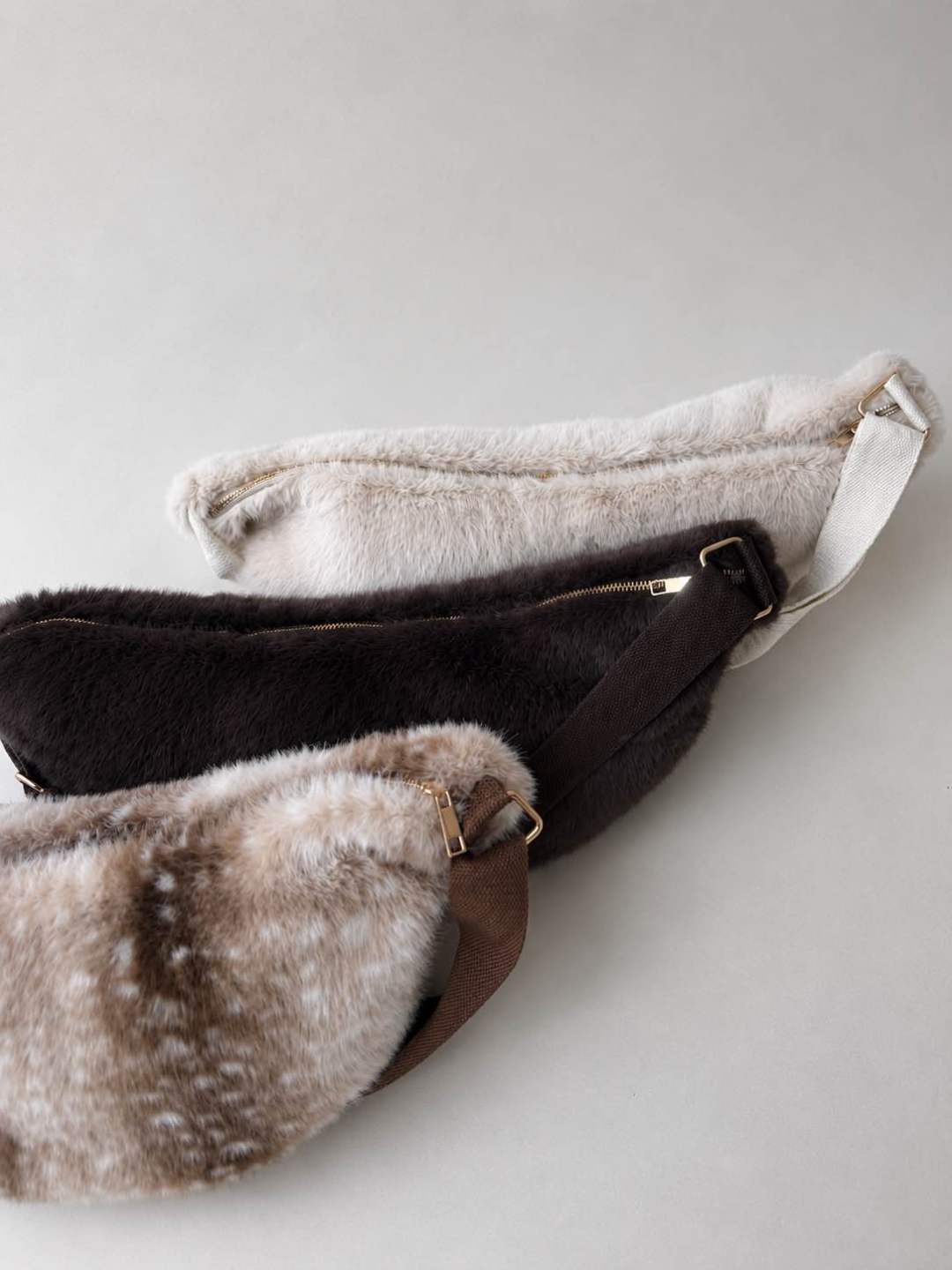 Fluffy Moon Bag - donkerbruin