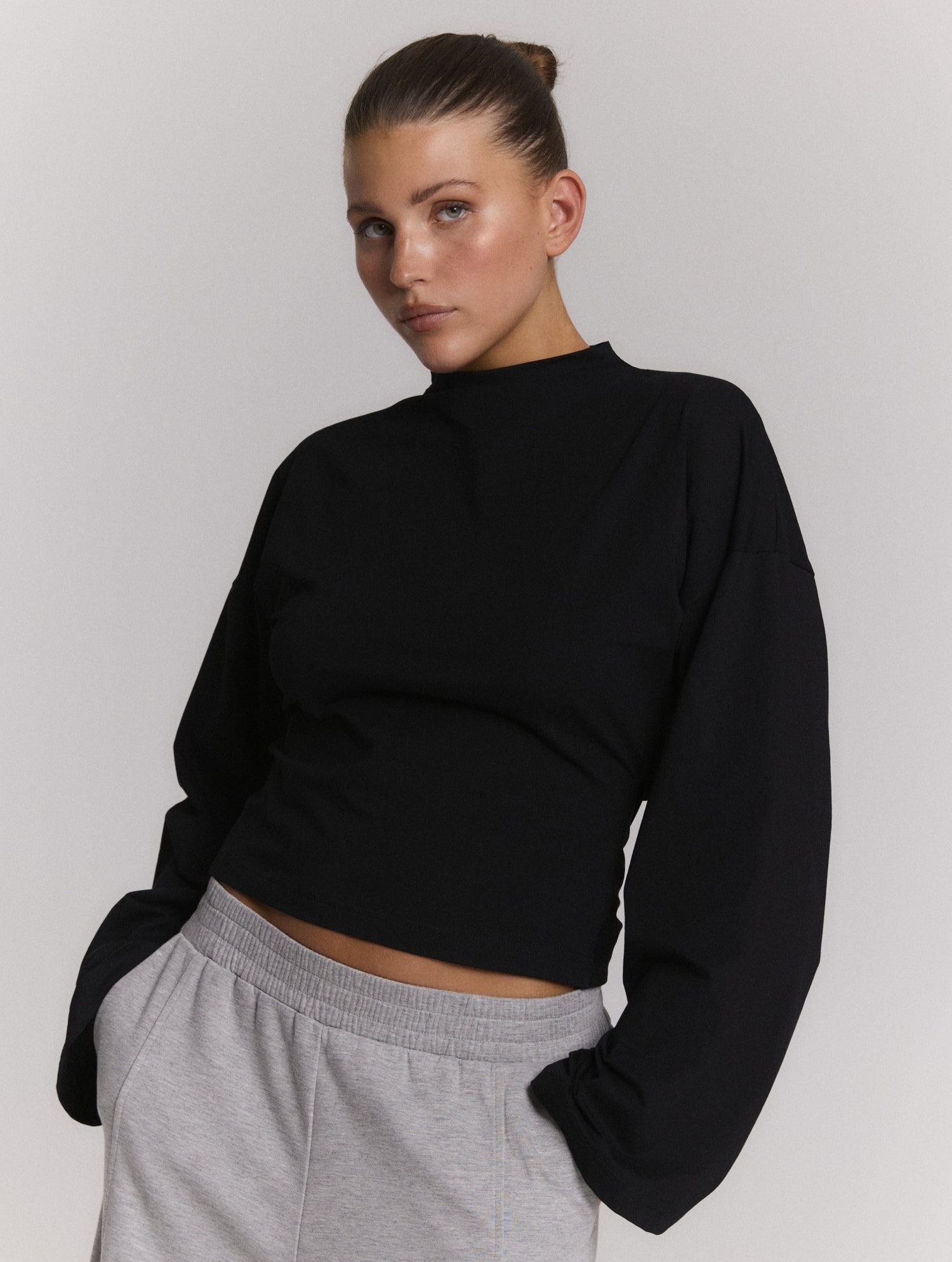 Longsleeve Feather - black