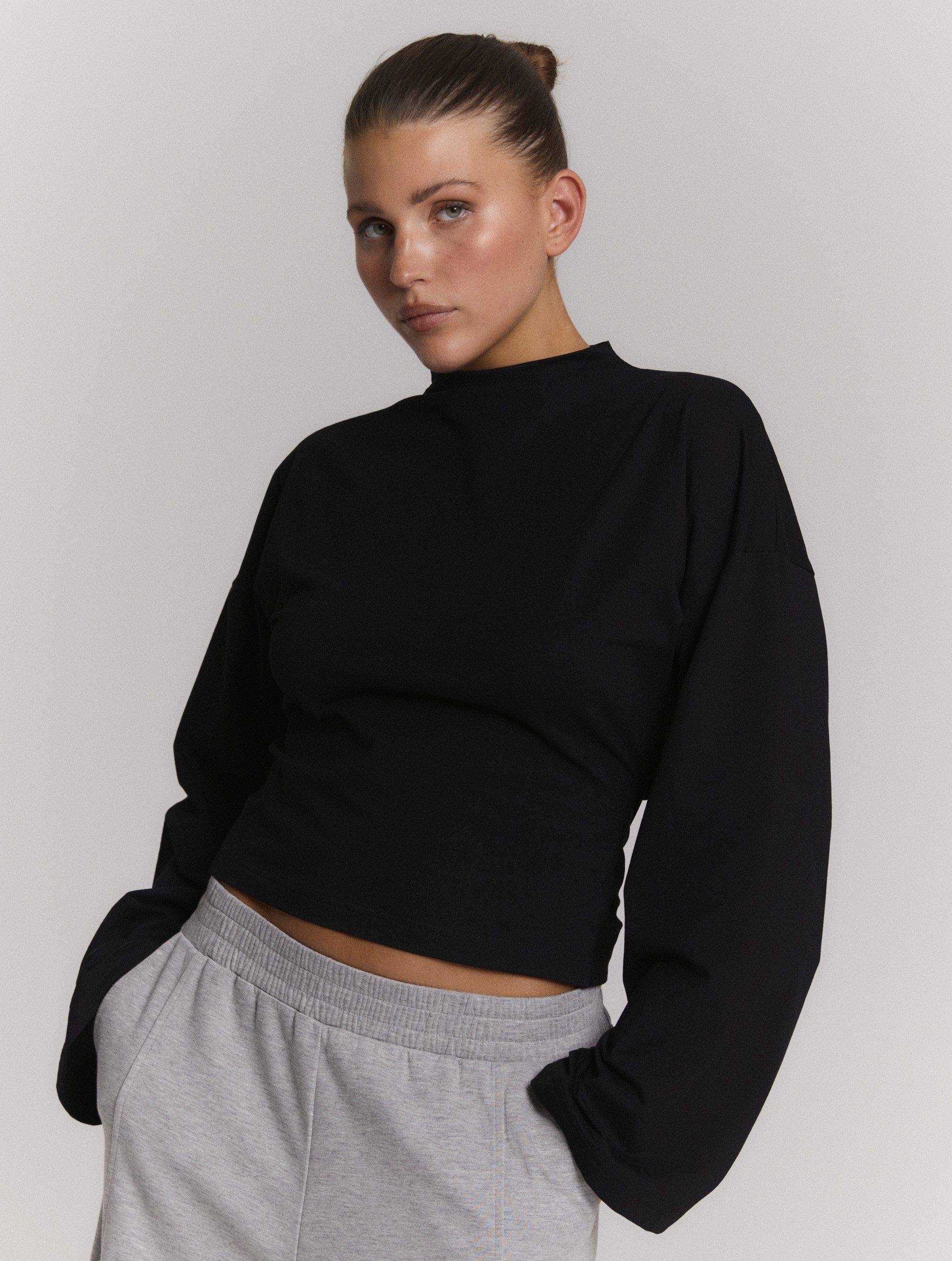 Longsleeve Feather - black