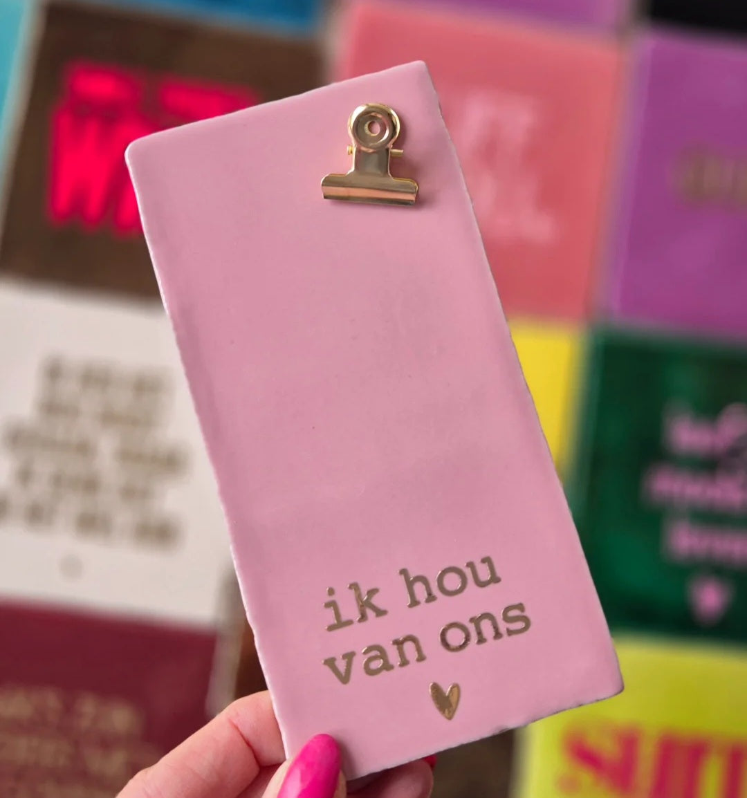 Tegeltje Met Clip - ik hou van ons - lichtroze
