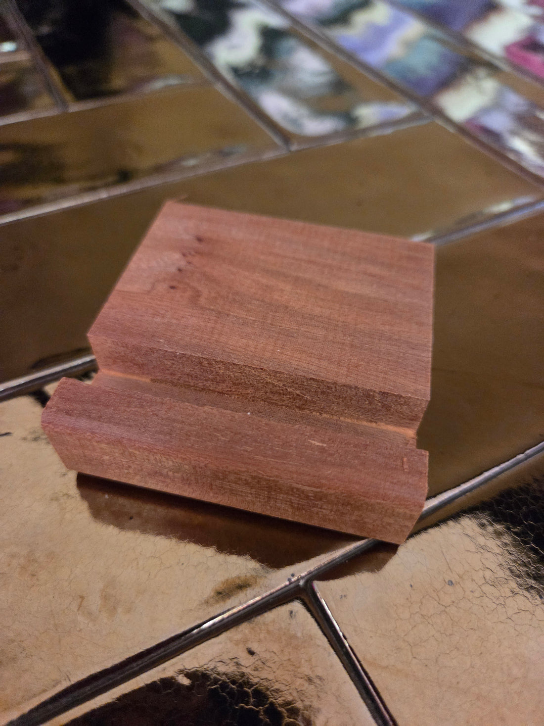 Tegelhouder Yett - hout