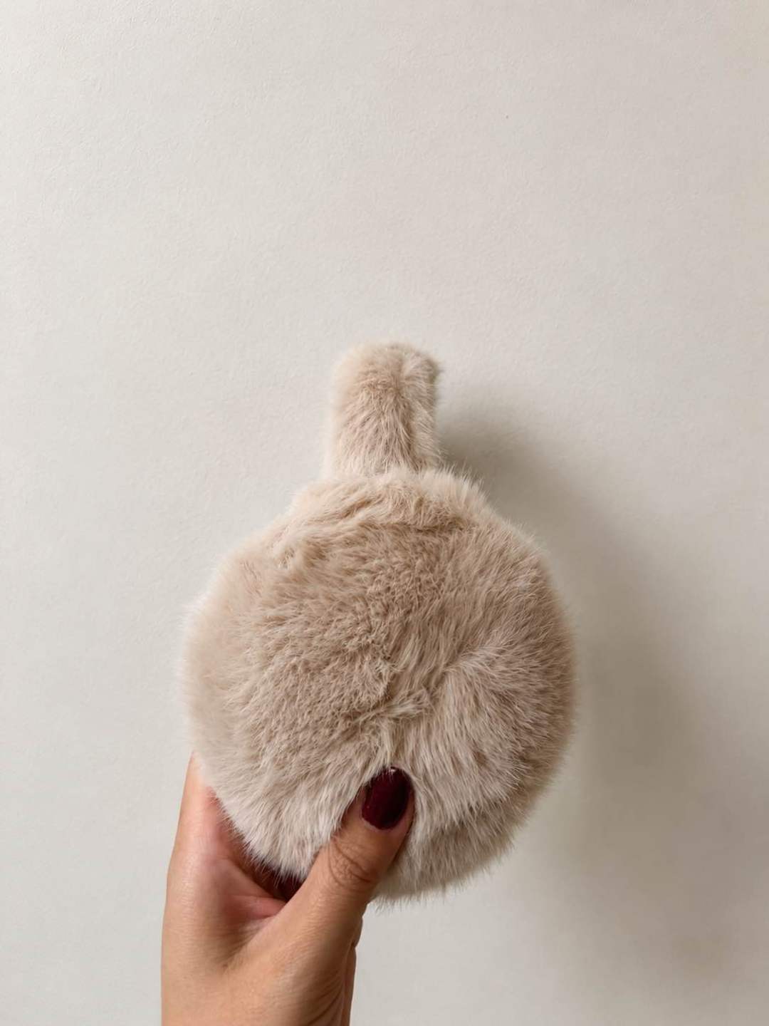 Fluffy Earmuffs - beige